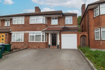 image of 23 Parsons Crescent, Edgware