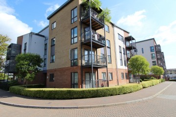 image of 4 James Court, Grade Close