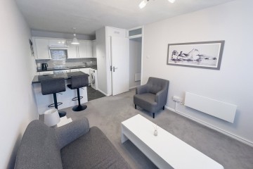 image of 24 Lion Court, Studio Way