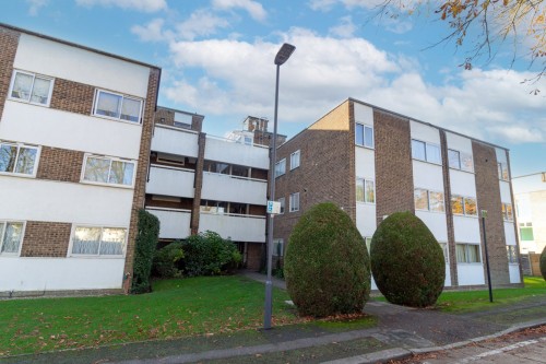 Arrange a viewing for Stonegrove, Edgware, HA8
