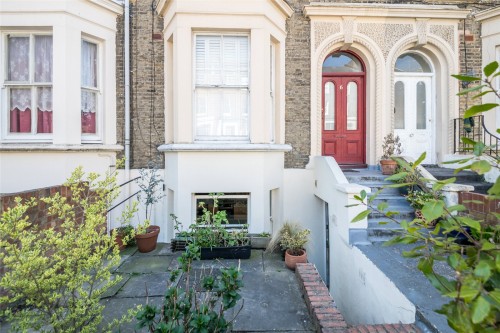 Arrange a viewing for London