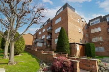 image of 12 Berkeley Court Hale Lane, Edgware