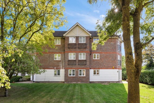Arrange a viewing for Longcrofte Road, Bartholomew Court Longcrofte Road, HA8