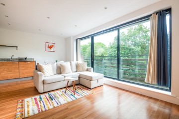 image of Flat 8, 121 Denmark Hill