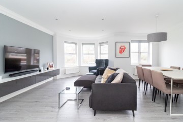 image of 5 Parklands Court, 164 Edgware Way