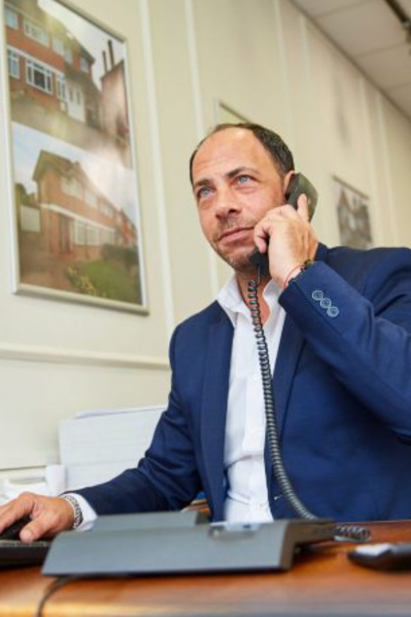 David Bloom, Lettings Negotiator